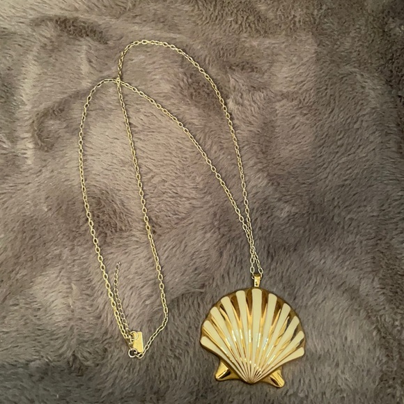 Lilly Pulitzer Shell Yeah Necklace